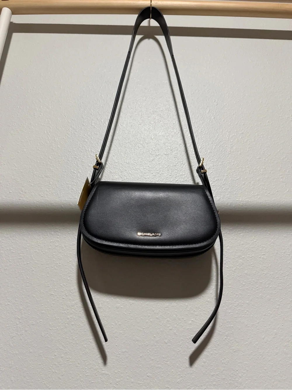 Michael Kors Lydia Black Leather SM Flap XBody